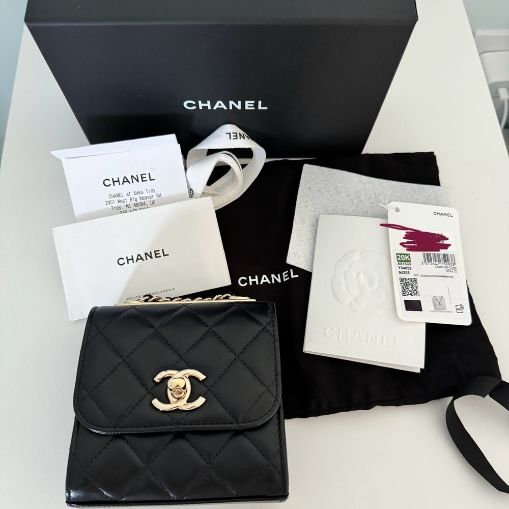 Chanel Mini Trendy CC Bag in Black Gold - Picture 3 of 16
